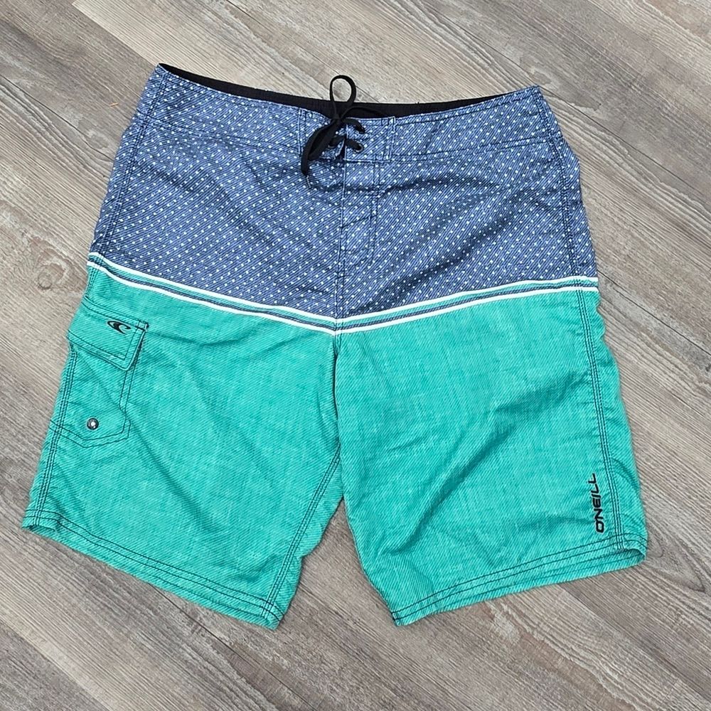 O'neill board shorts swim trunks casual shorts blue and green Men's size 34